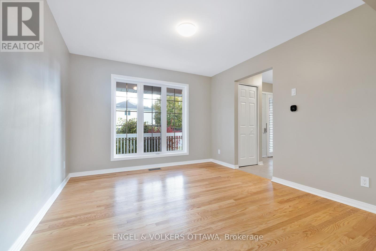 26 Carleton Cathcart Street, Ottawa, ON - Indoor Photo Showing Other Room
