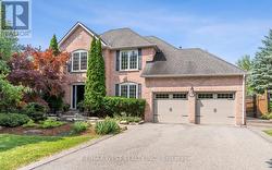 18 HARROWSMITH PLACE Richmond Hill, ON L4E 2J9