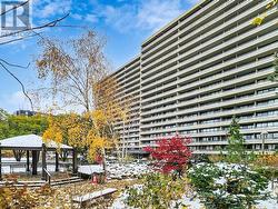 705 - 8111 YONGE STREET Markham, ON L3T 4V9