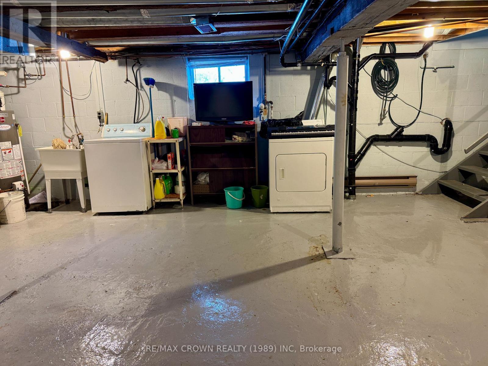 209 Ross Road, Smooth Rock Falls (Srf), ON - Indoor Photo Showing Basement