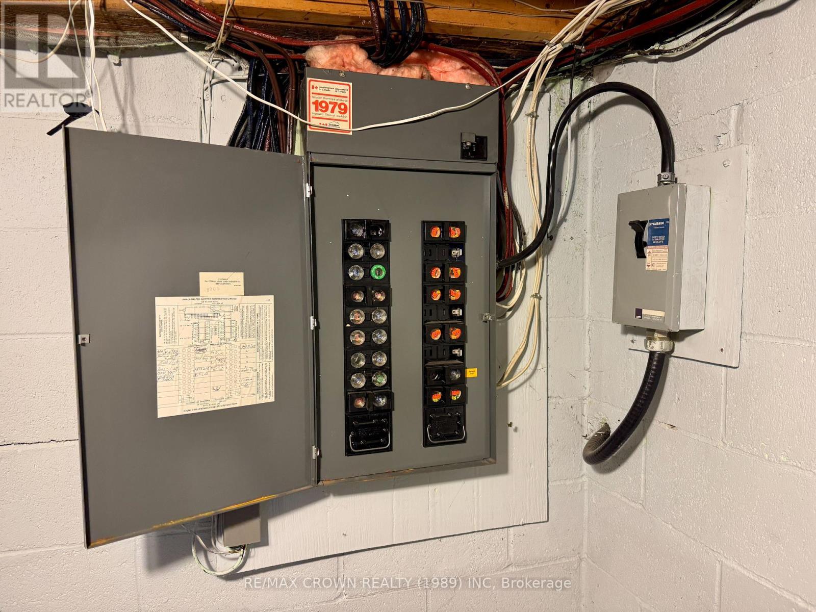 209 Ross Road, Smooth Rock Falls (Srf), ON - Indoor Photo Showing Basement