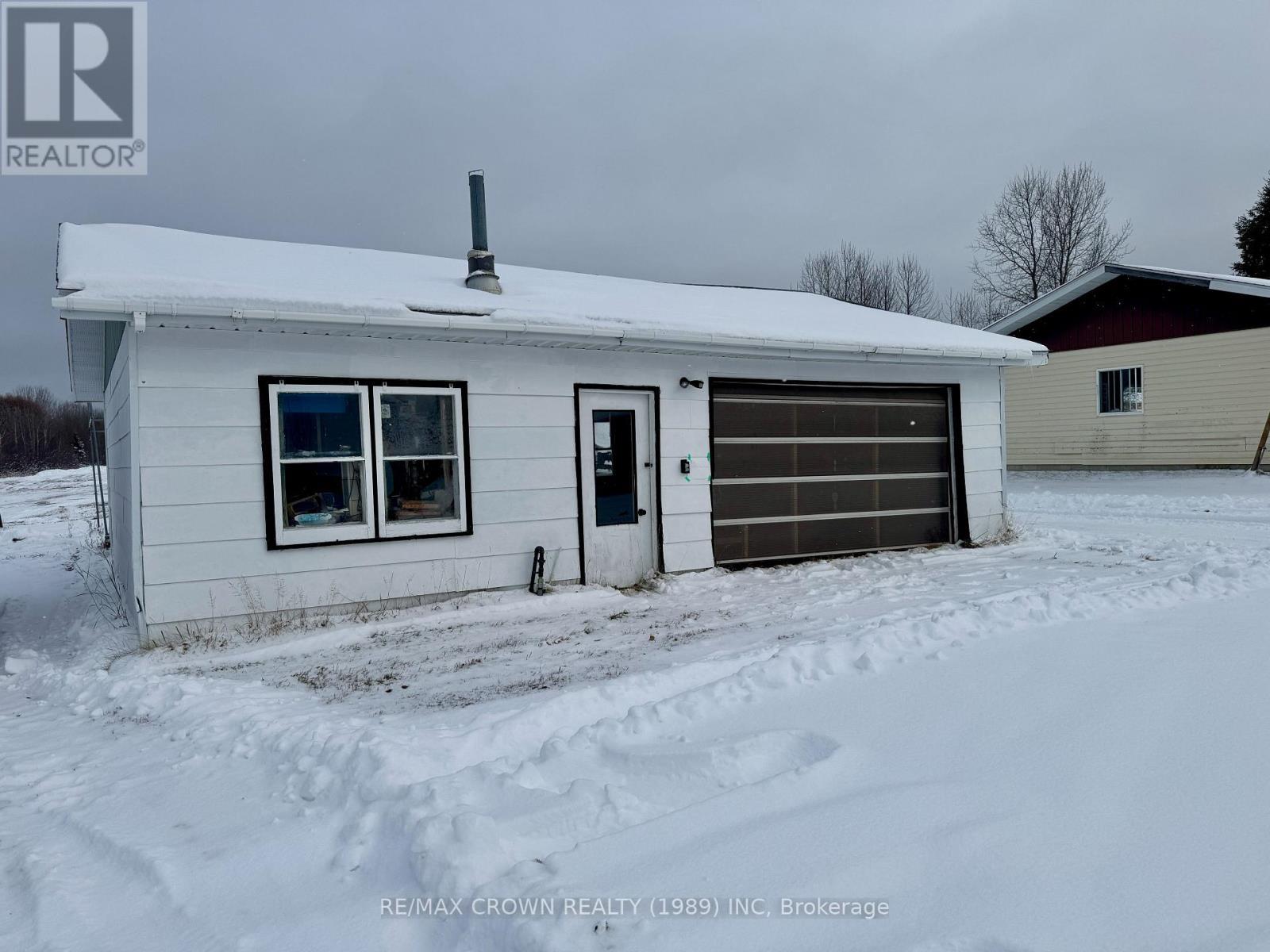 209 Ross Road, Smooth Rock Falls (Srf), ON - Outdoor