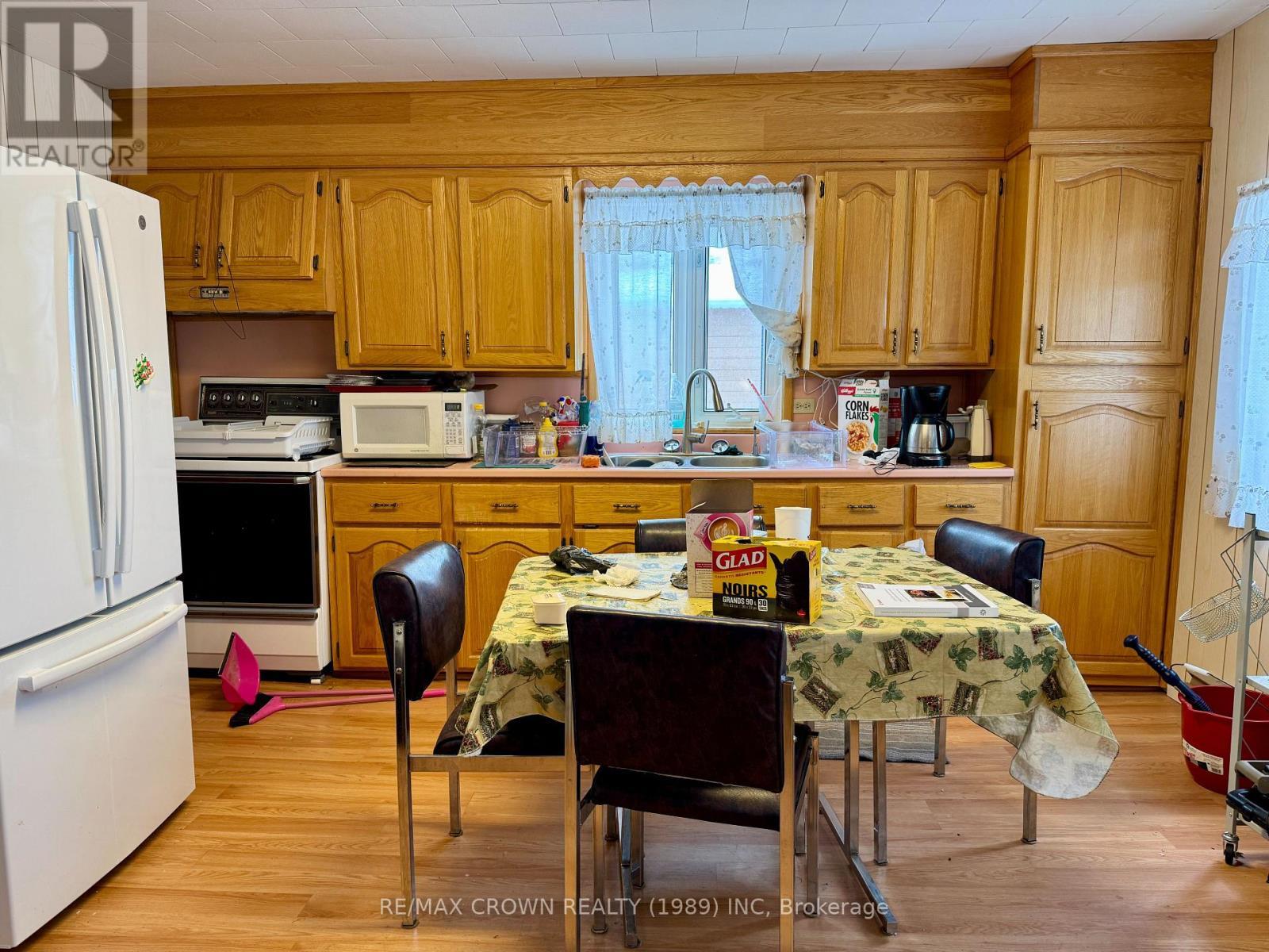 209 Ross Road, Smooth Rock Falls (Srf), ON - Indoor