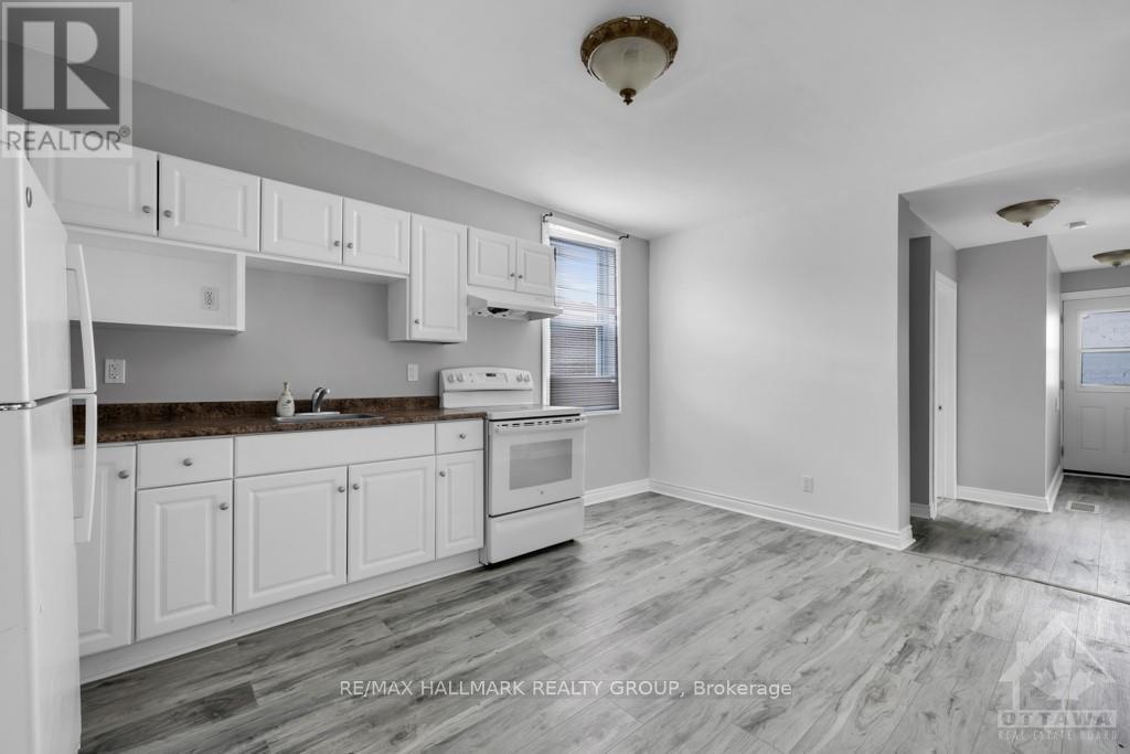 833 Maplewood Avenue, Ottawa, ON