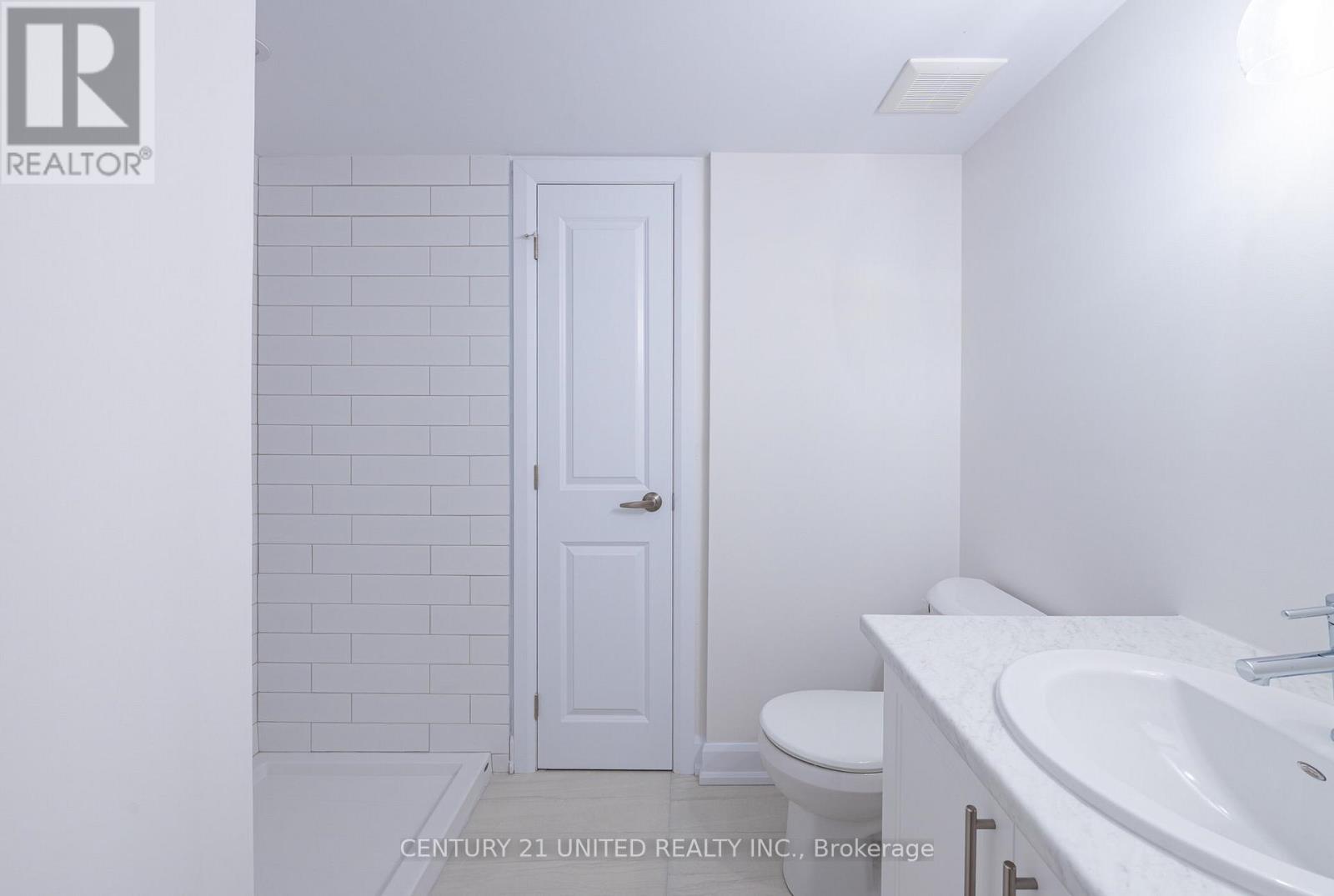 307 Mullighan Gardens, Peterborough (Monaghan Ward 2), ON - Indoor Photo Showing Bathroom