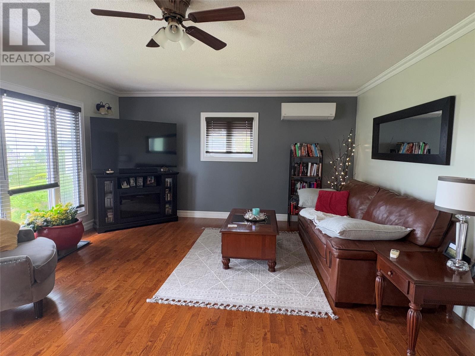 321 Main Road, Boswarlos, NL - Indoor Photo Showing Living Room