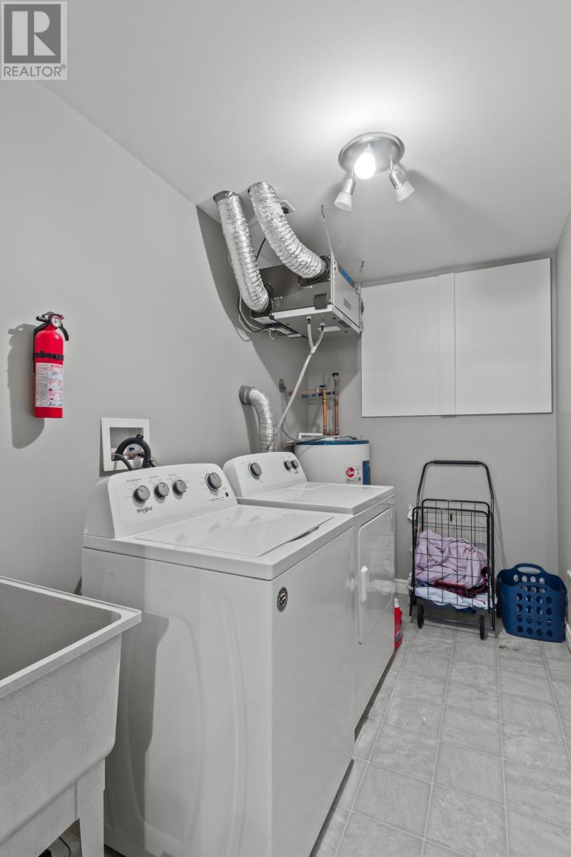 54 Goldfinch Drive, Paradise, NL - Indoor Photo Showing Laundry Room