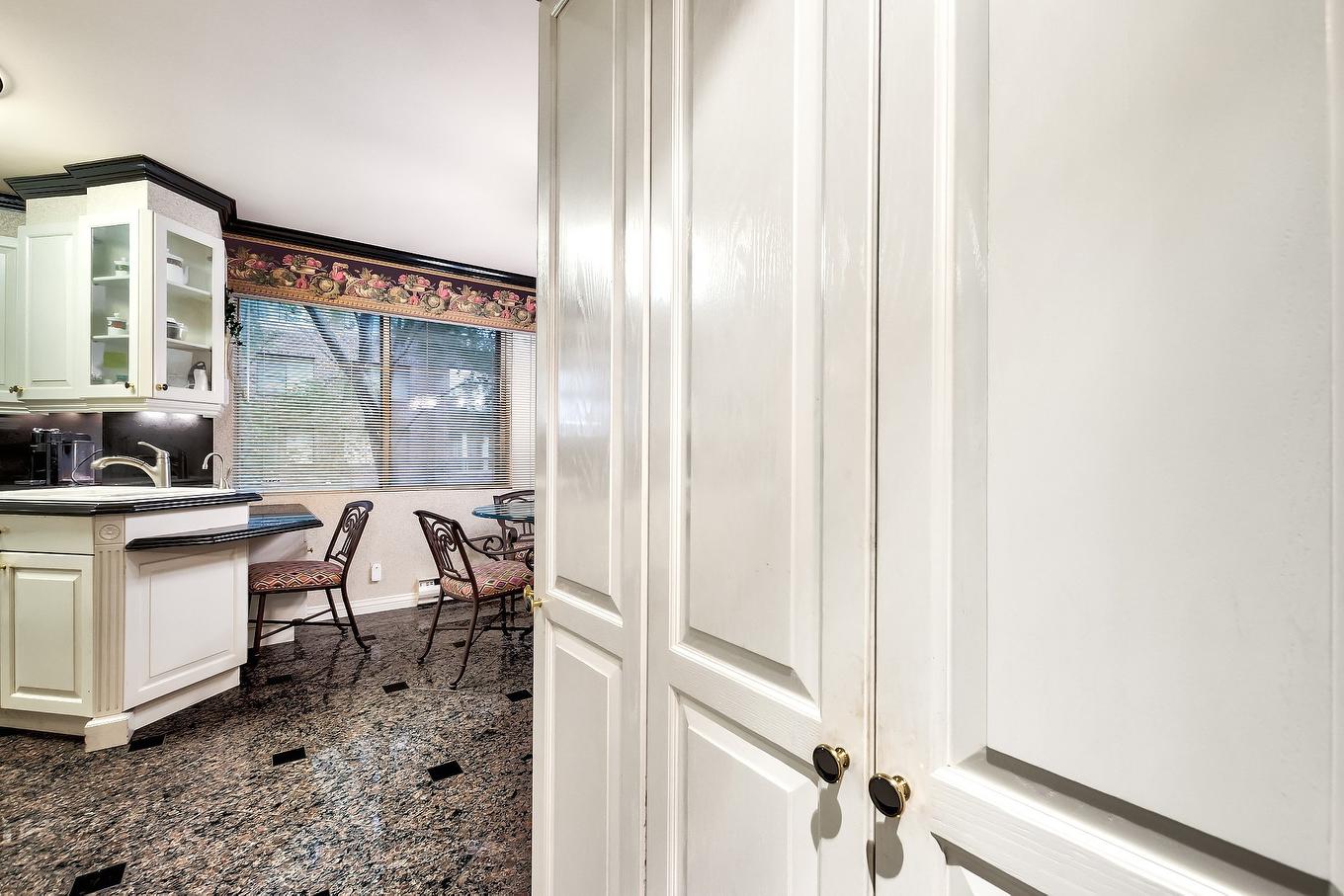 Corridor - 205-5720 Av. Rembrandt, Côte-Saint-Luc, QC - Indoor