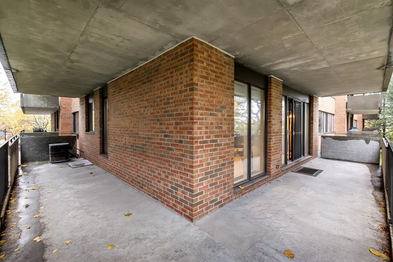 Balcon - 205-5720 Av. Rembrandt, Côte-Saint-Luc, QC - Outdoor With Exterior