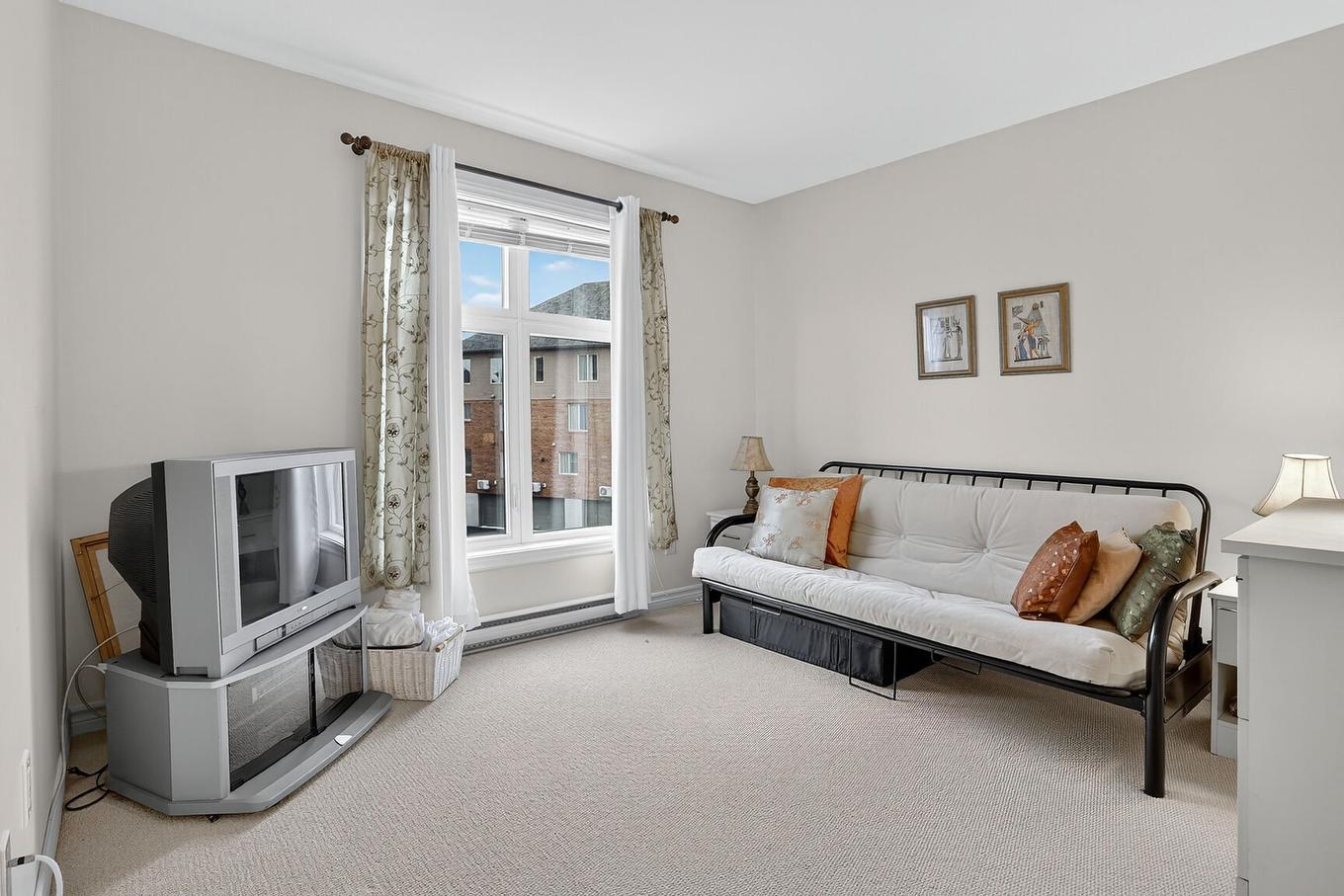 Bedroom - 3-8100 Rue De Londres, Brossard, QC - Indoor