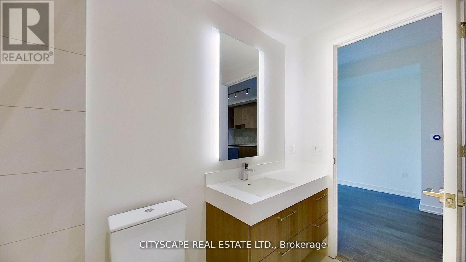 1706 - 1 Yorkville Avenue, Toronto, ON - Indoor Photo Showing Bathroom