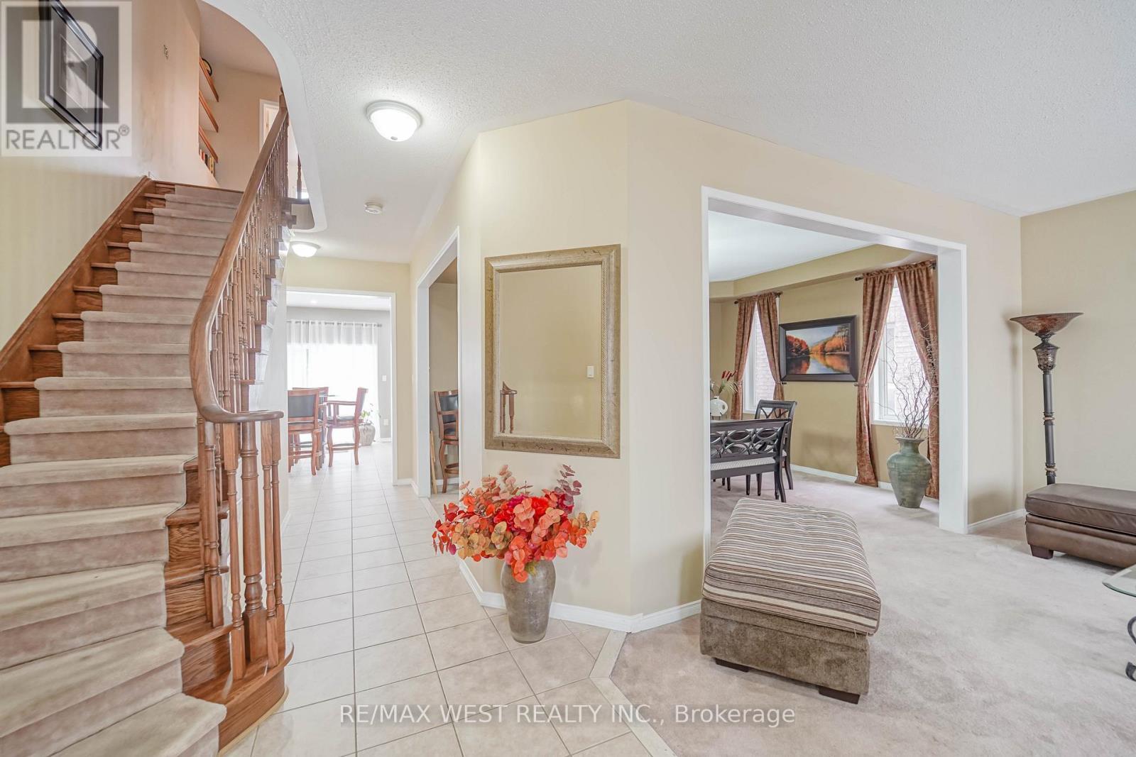 29 O'Shea Crescent, Ajax, ON - Indoor Photo Showing Other Room