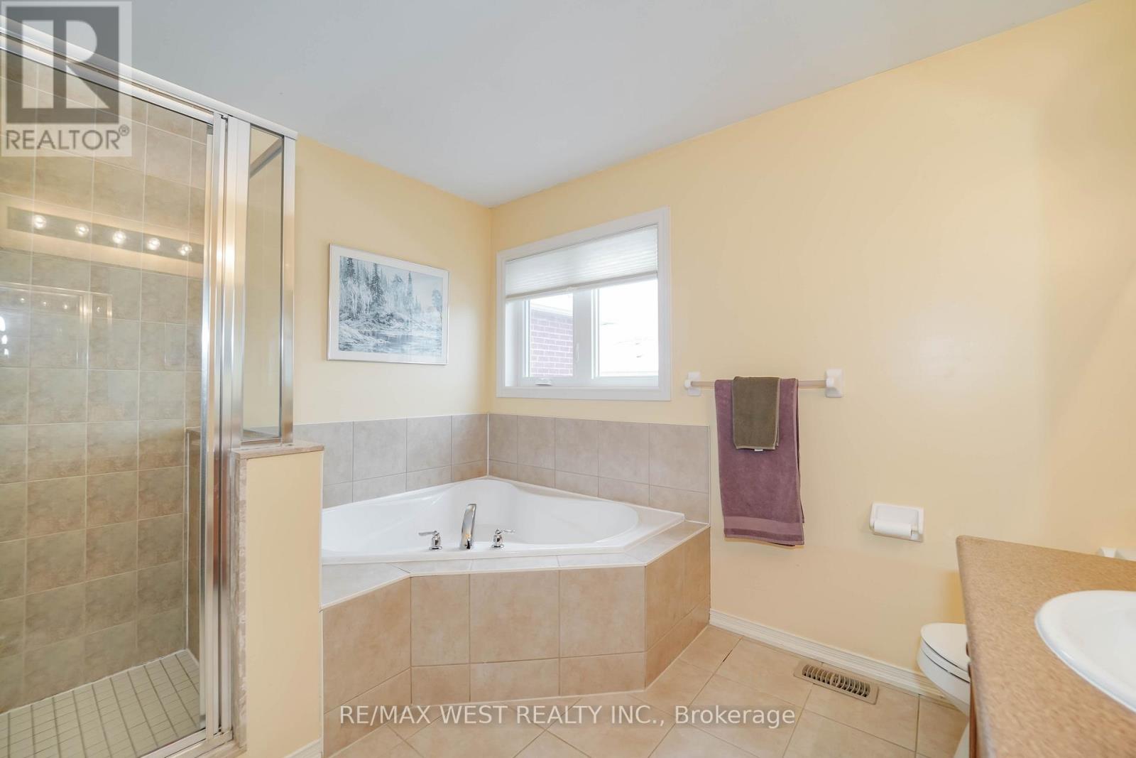 29 O'Shea Crescent, Ajax, ON - Indoor Photo Showing Bathroom