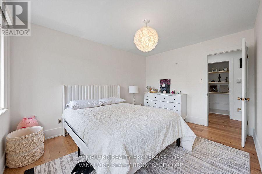 80 Kleins Crescent, Vaughan, ON - Indoor Photo Showing Bedroom