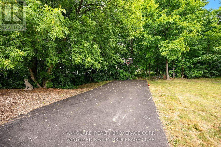 80 Kleins Crescent, Vaughan, ON - Outdoor