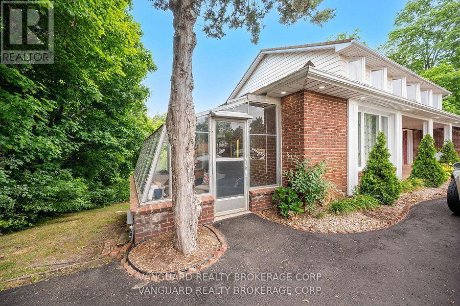 80 Kleins Crescent, Vaughan, ON - Outdoor