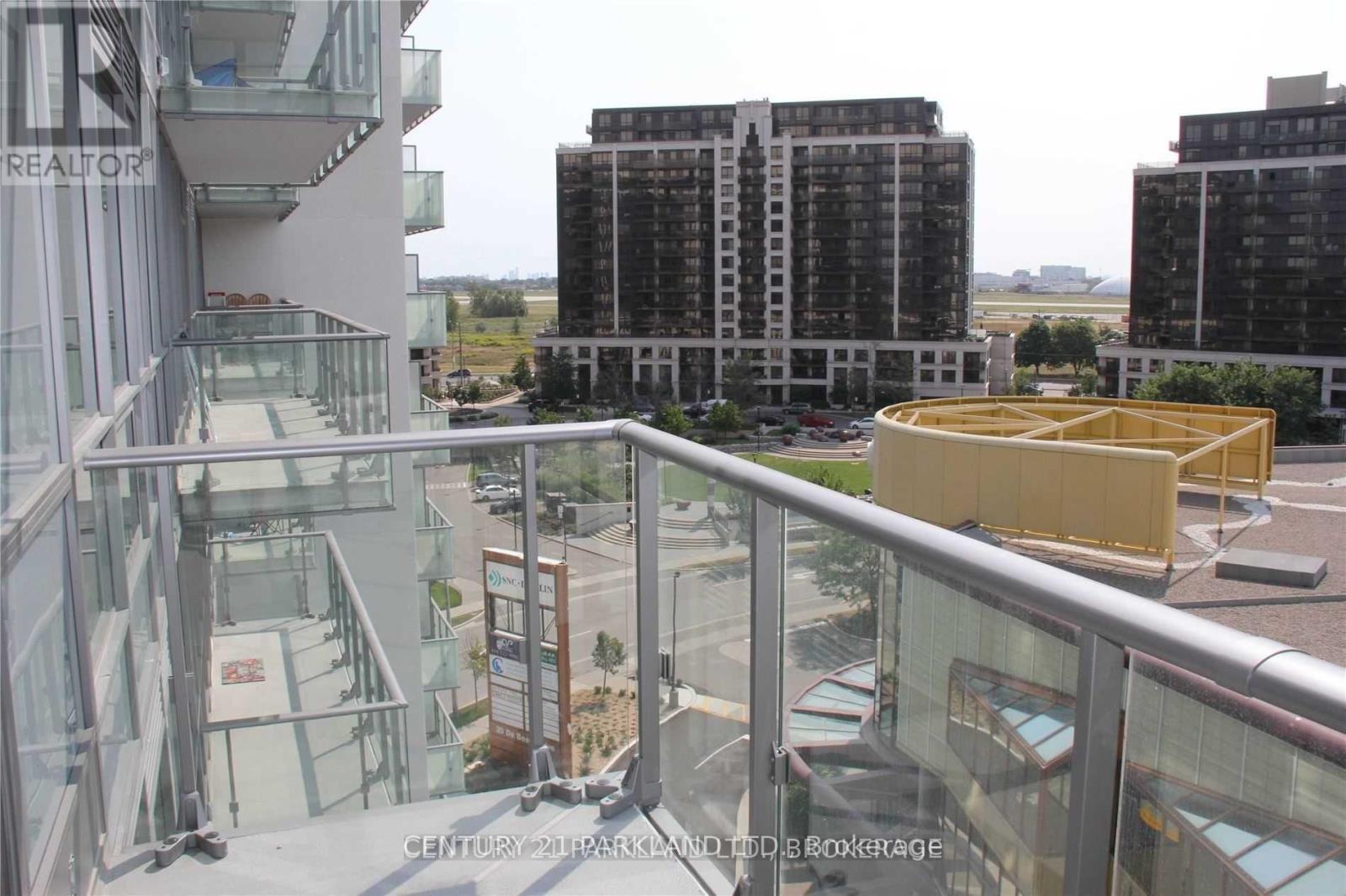 802 - 10 De Boers Drive, Toronto, ON - Outdoor