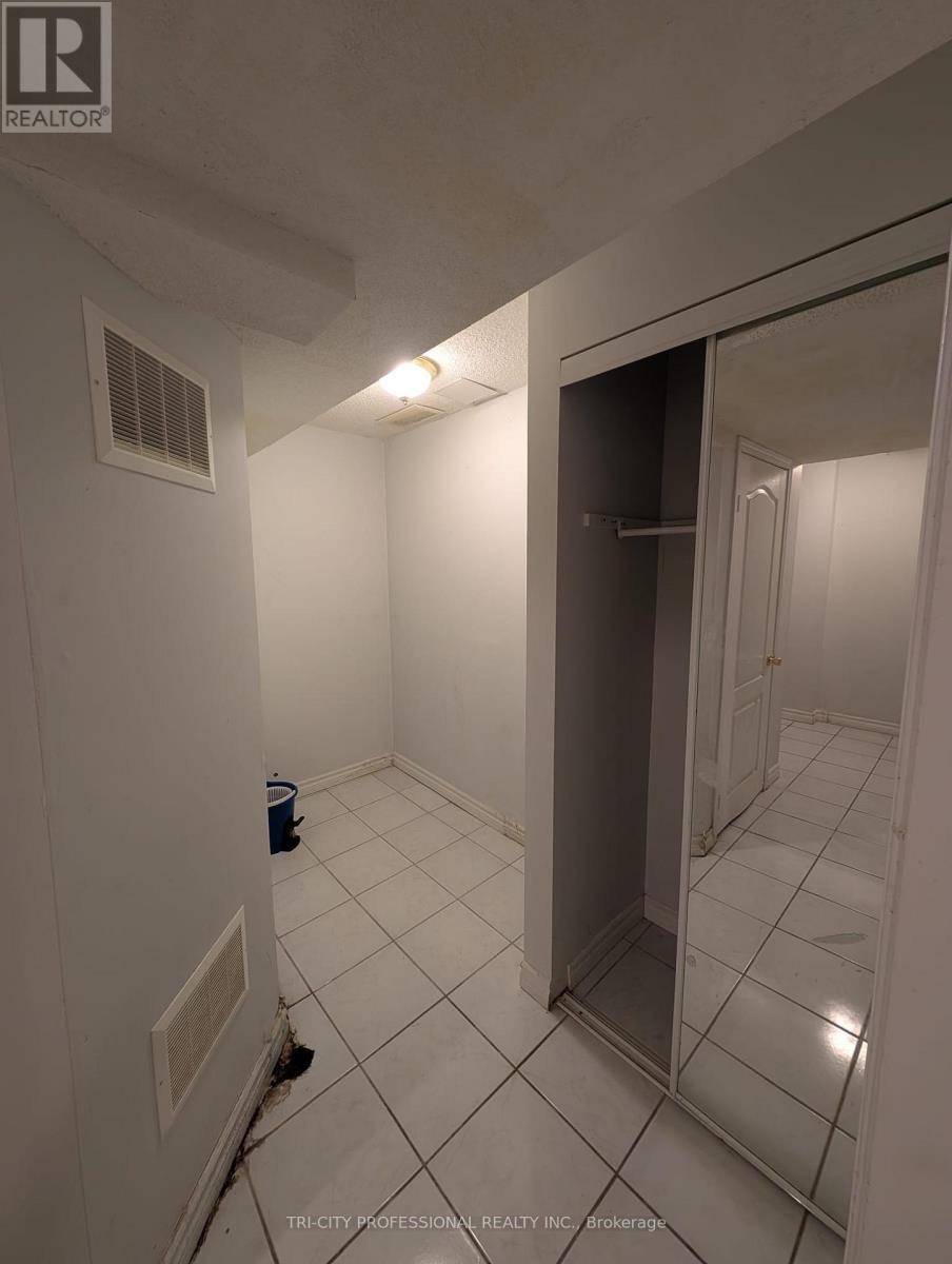 65 Mount Ranier Crescent, Brampton, ON - Indoor Photo Showing Other Room