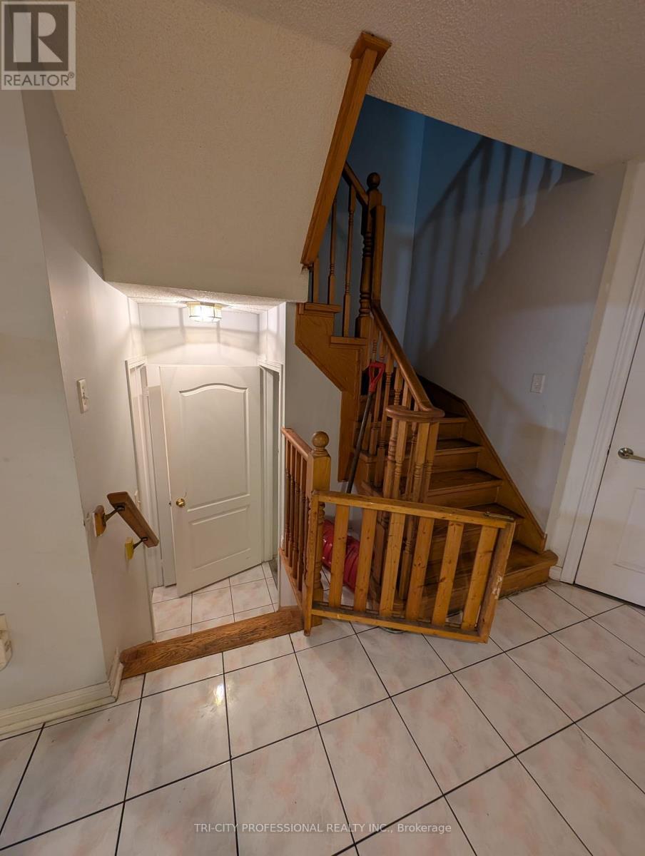 65 Mount Ranier Crescent, Brampton, ON - Indoor Photo Showing Other Room