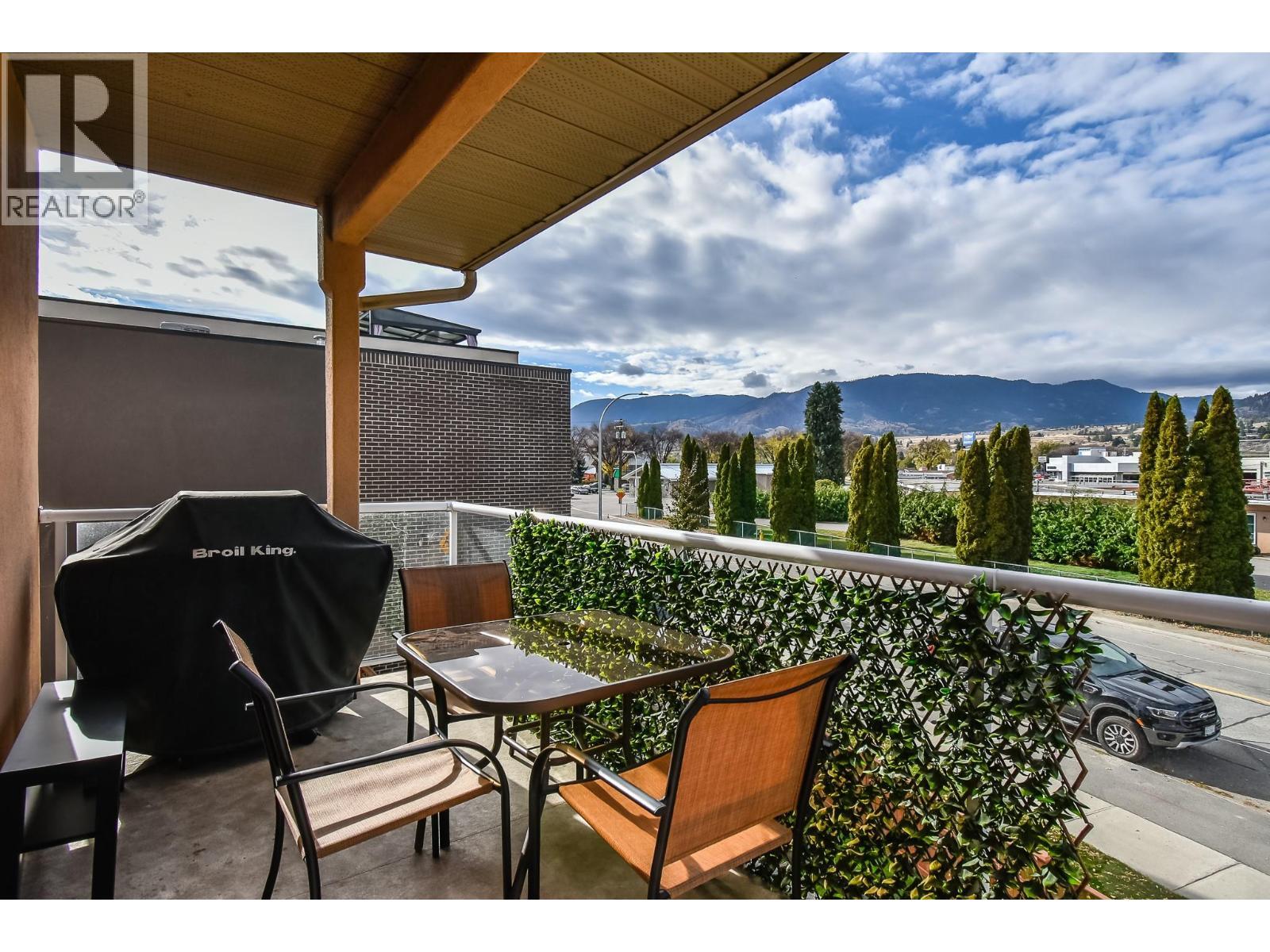144 Power Street Unit# 202, Penticton, BC - Outdoor With Exterior