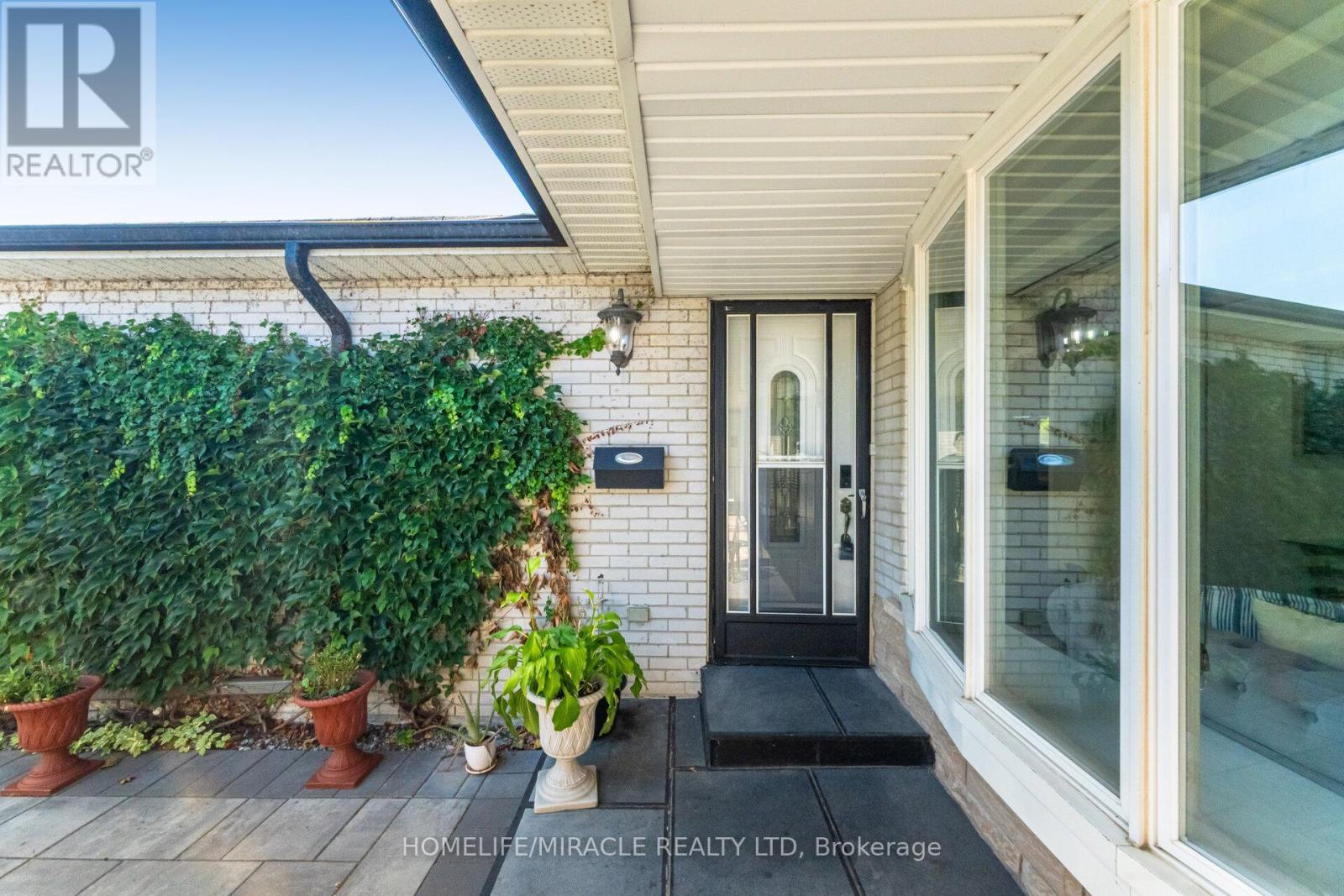 764 Eaglemount Crescent, Mississauga, ON - Outdoor With Exterior