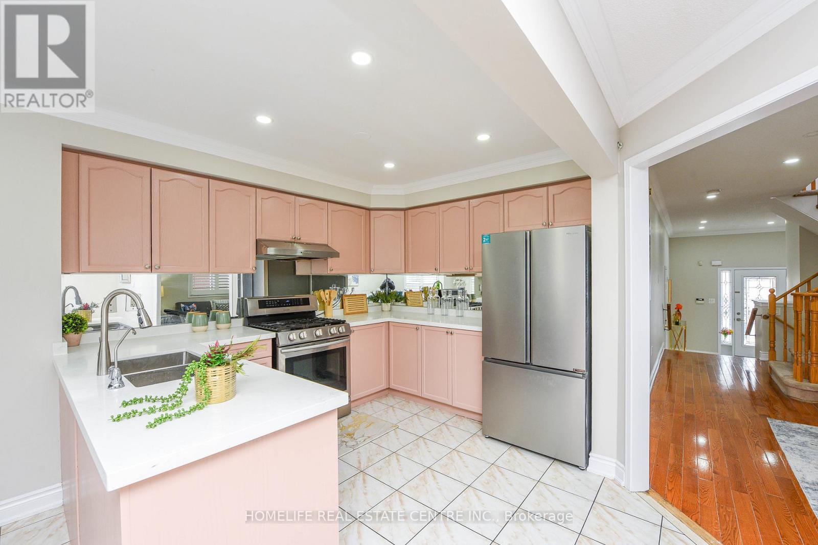 60 Ferncastle Crescent, Brampton, ON - Indoor Photo Showing Kitchen With Double Sink
