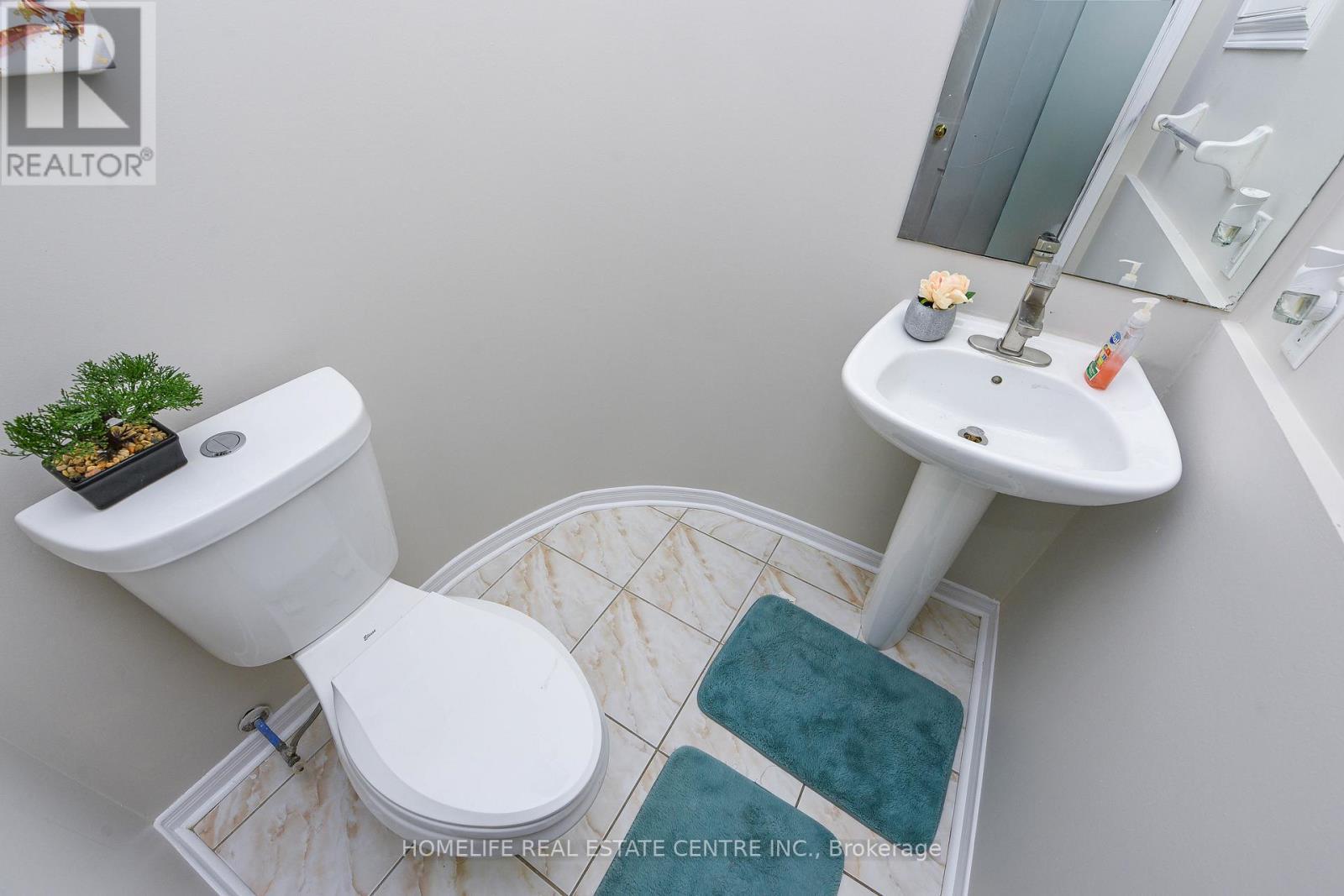 60 Ferncastle Crescent, Brampton, ON - Indoor Photo Showing Bathroom