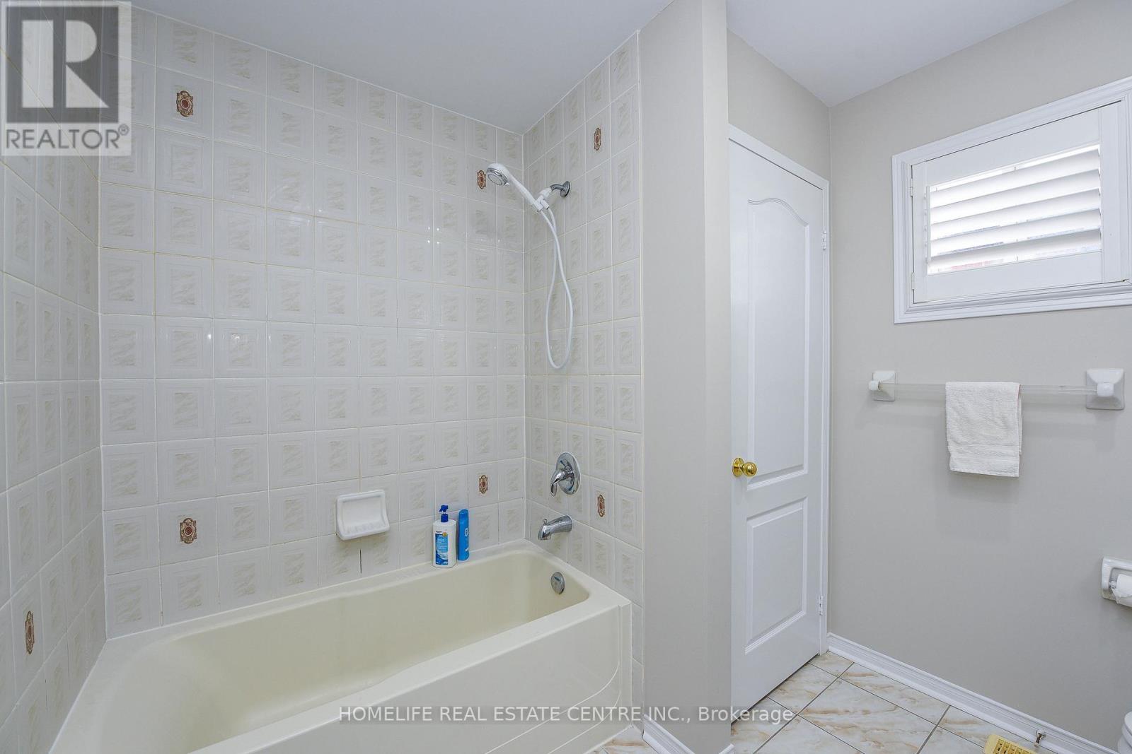 60 Ferncastle Crescent, Brampton, ON - Indoor Photo Showing Bathroom