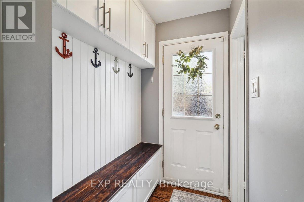 1923 Steepbank Crescent, Mississauga, ON - Indoor Photo Showing Other Room