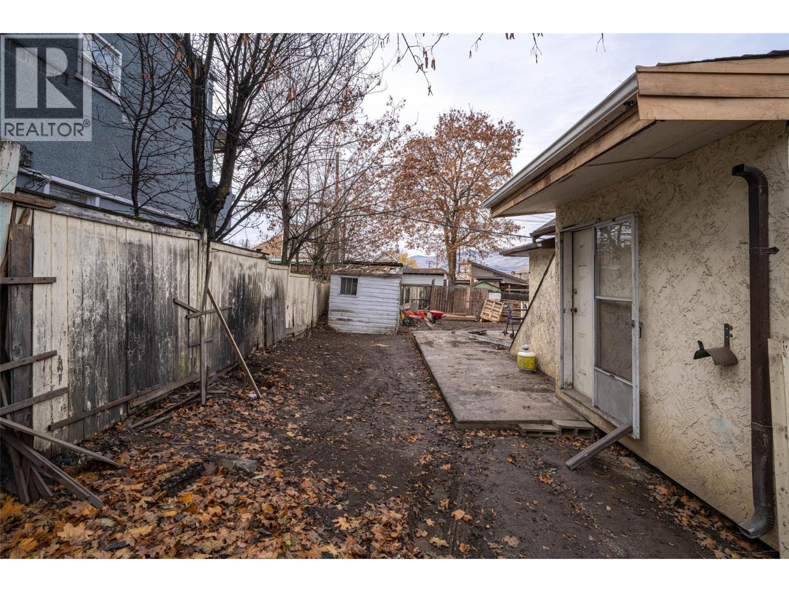 2214 32 Street, Vernon, BC - Outdoor