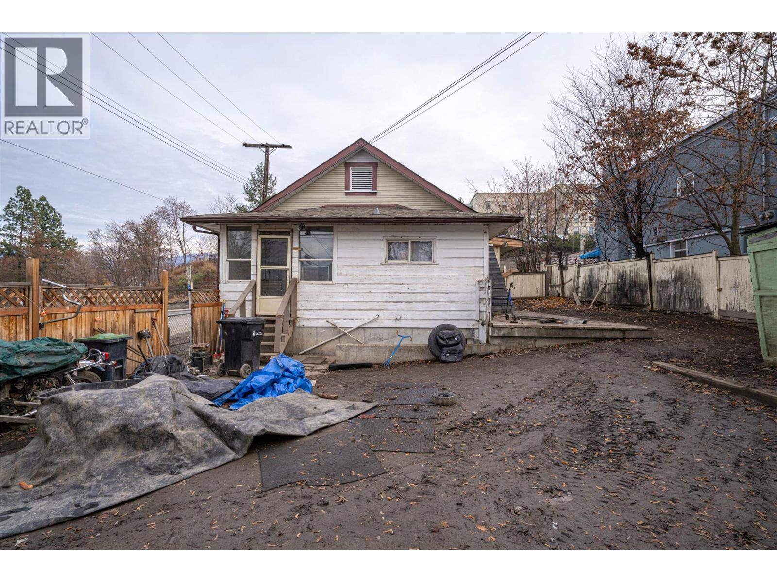 2214 32 Street, Vernon, BC - Outdoor