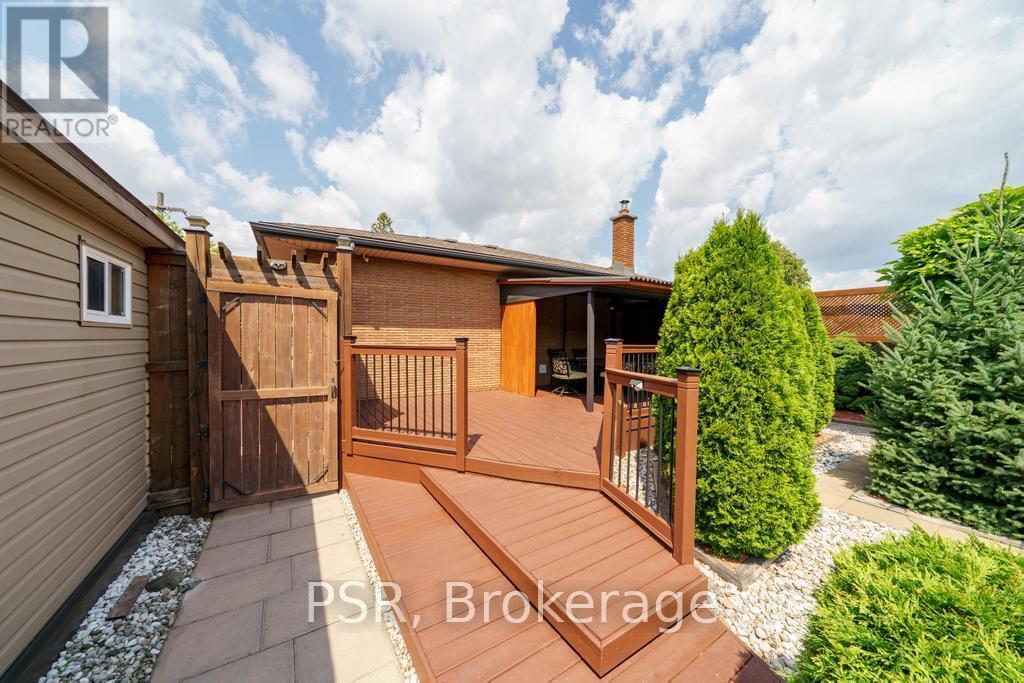 117 Sunrise Drive, Hamilton, ON - Outdoor With Exterior