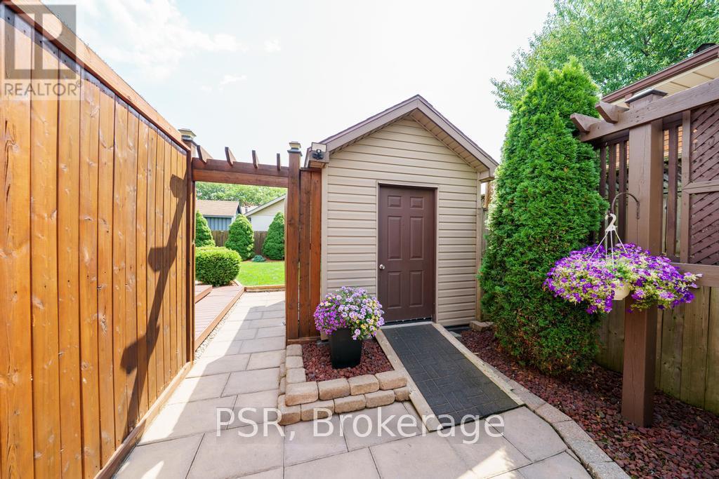 117 Sunrise Drive, Hamilton, ON - Outdoor With Exterior