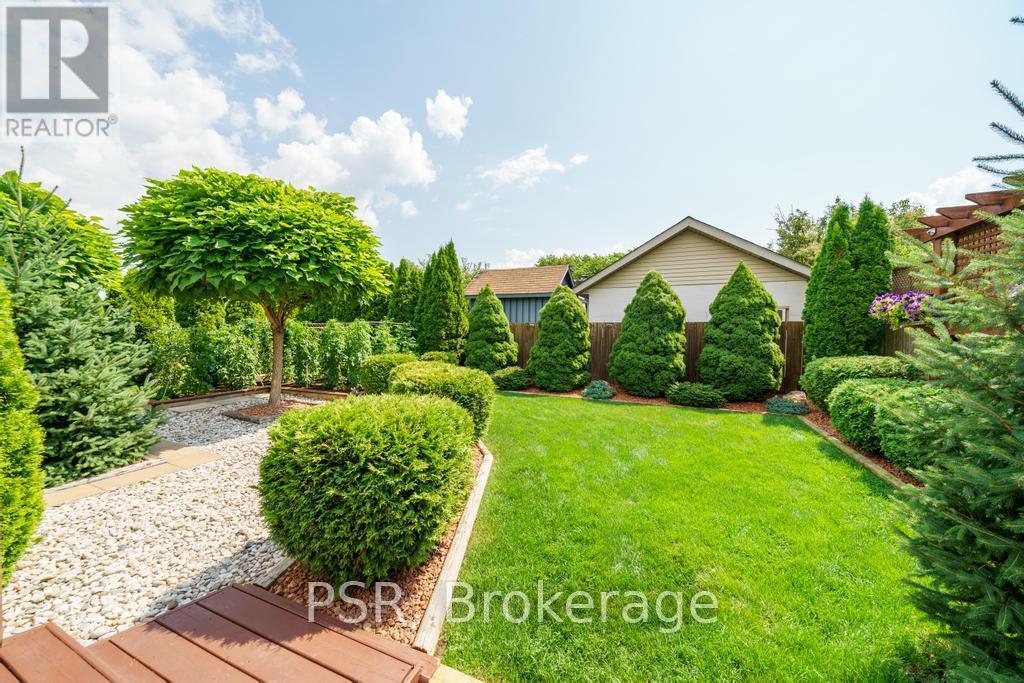 117 Sunrise Drive, Hamilton, ON - Outdoor With Deck Patio Veranda