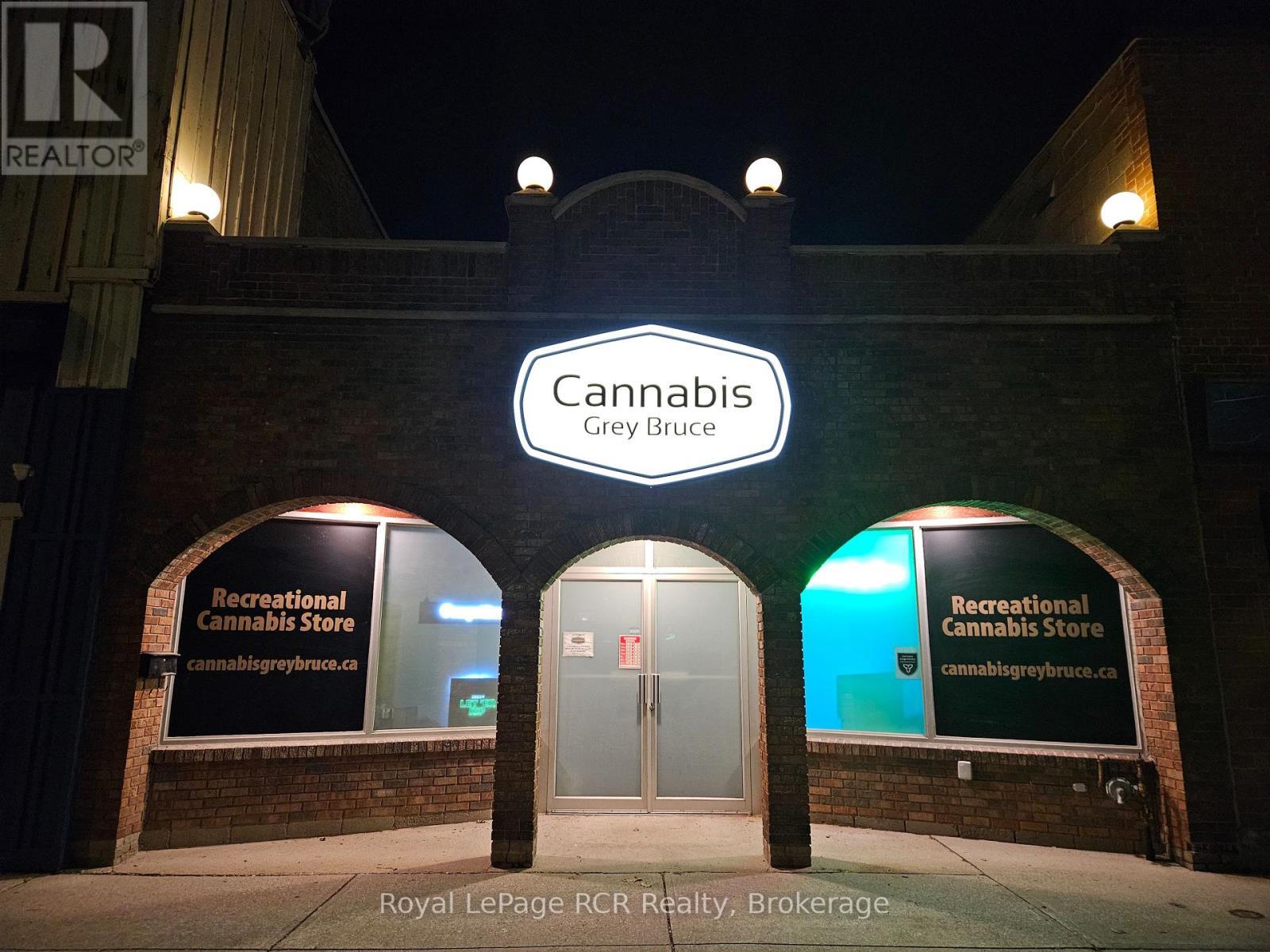 Welcome to 236 8th Street East - 236 8Th Street E, Owen Sound, ON