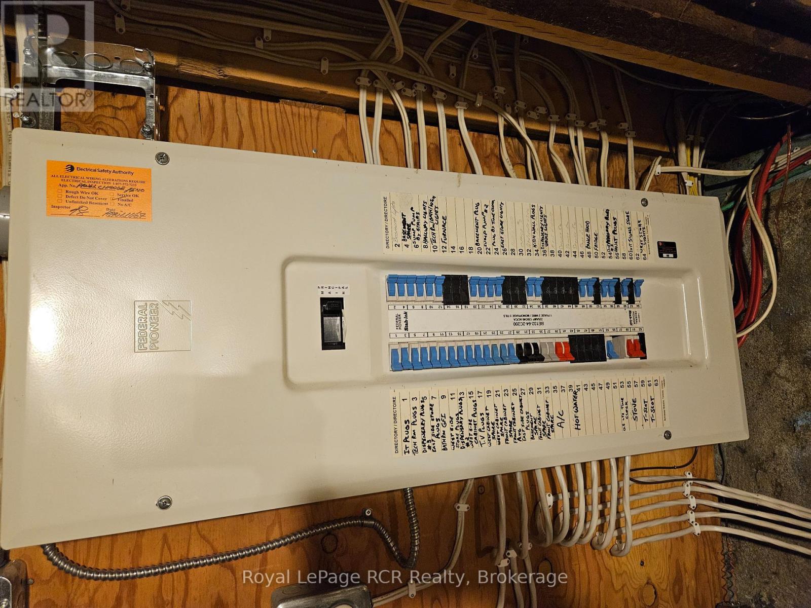 200 amp - 236 8Th Street E, Owen Sound, ON