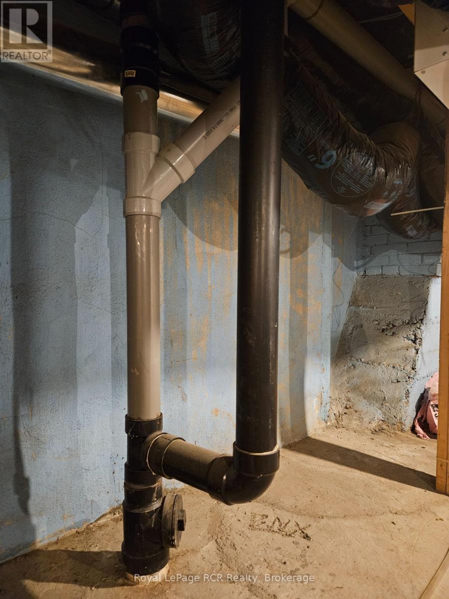 236 8Th Street E, Owen Sound, ON