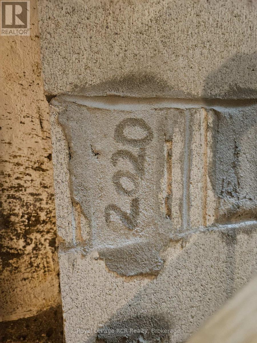 236 8Th Street E, Owen Sound, ON