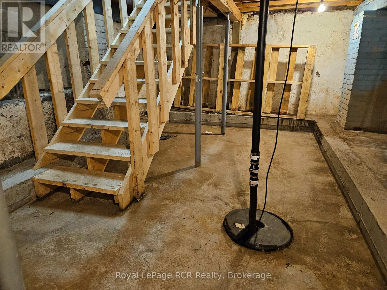 236 8Th Street E, Owen Sound, ON