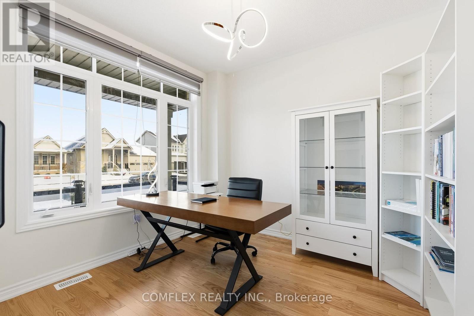 39 Connolly Road, Kawartha Lakes, ON - Indoor Photo Showing Office