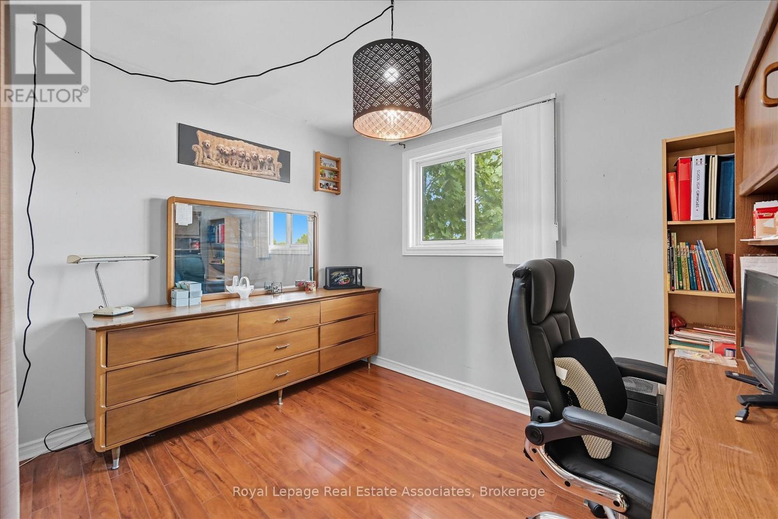 Bedroom 3 - 107 Billington Crescent, Hamilton, ON - Indoor Photo Showing Office