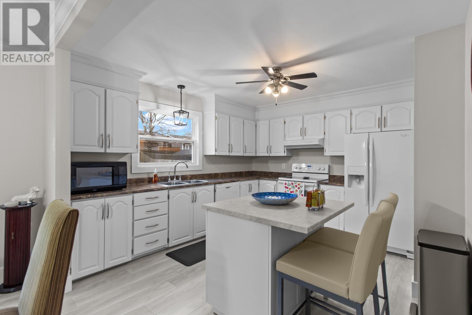 26 Dalhousie Crescent, Mount Pearl, NL - Indoor Photo Showing Kitchen With Double Sink