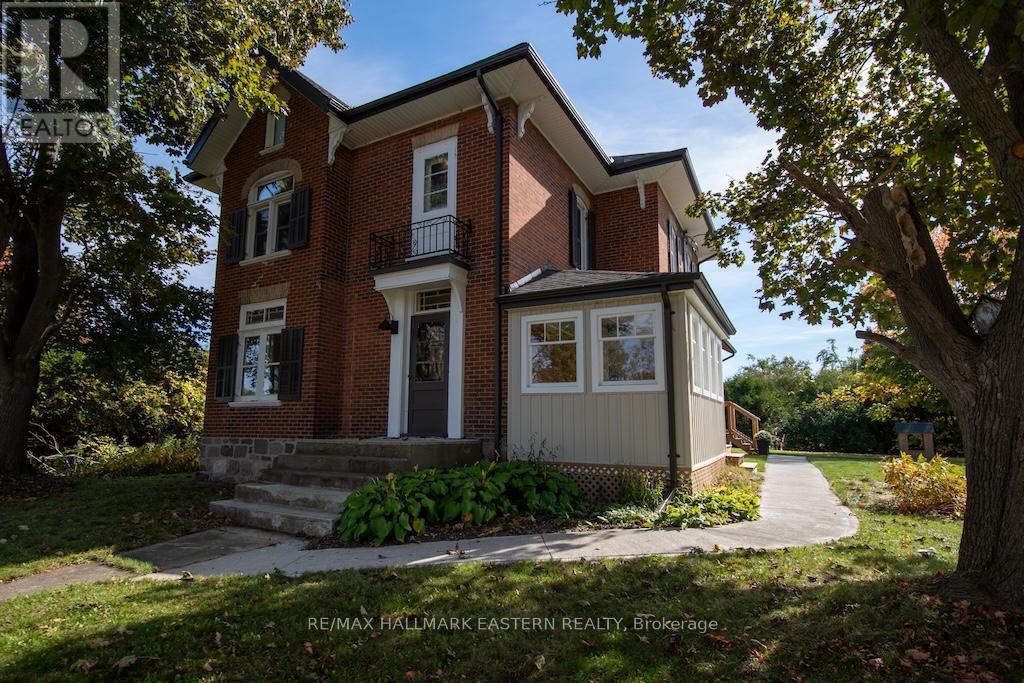 3477 Wallace Point Road, Otonabee-South Monaghan, ON - Outdoor