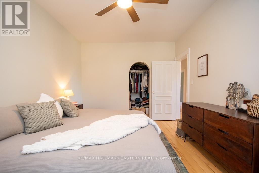 3477 Wallace Point Road, Otonabee-South Monaghan, ON - Indoor Photo Showing Bedroom