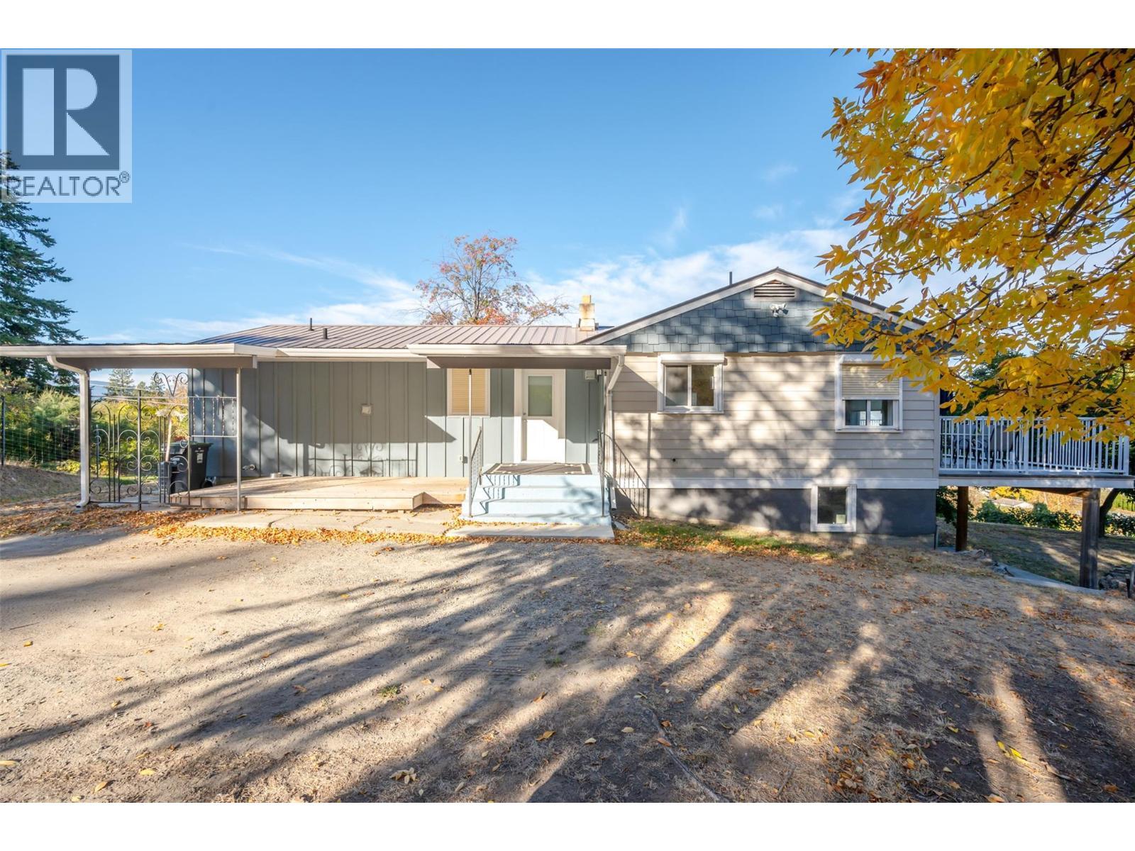 2864 Arawana Road, Naramata, BC - Outdoor