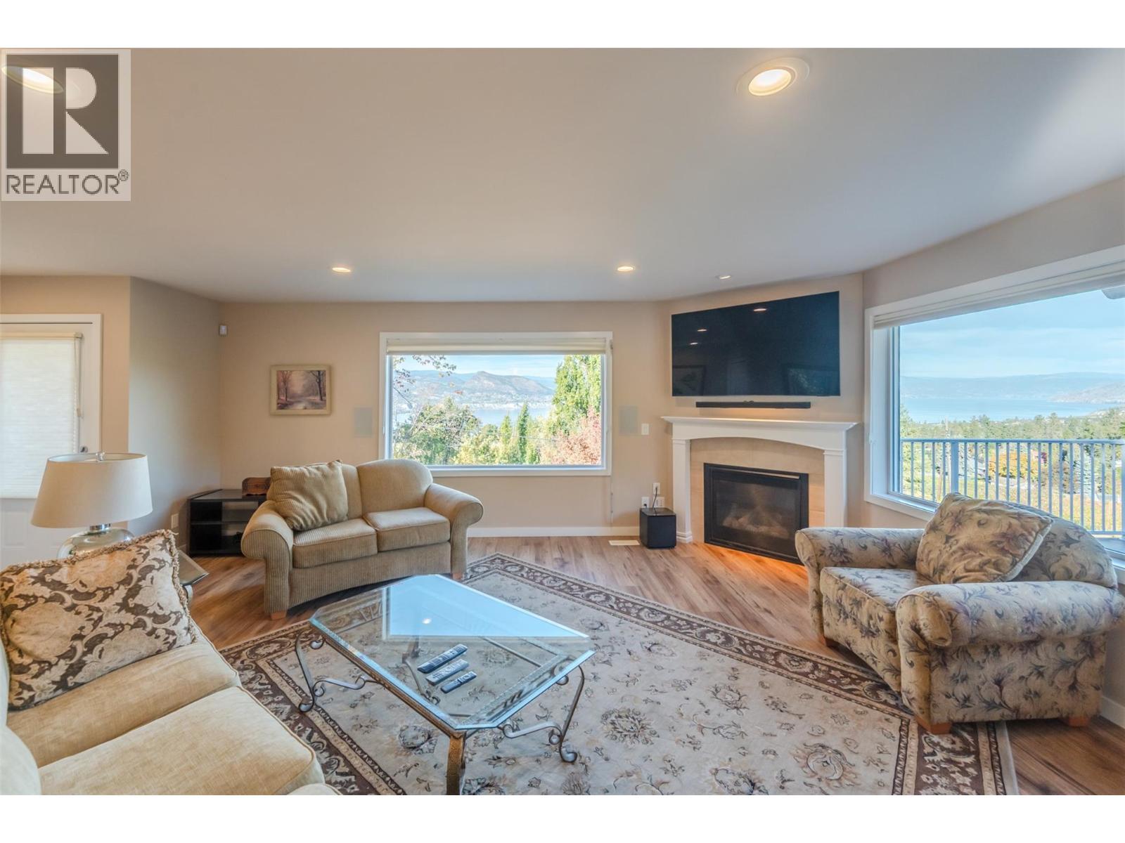 2864 Arawana Road, Naramata, BC - Indoor Photo Showing Living Room With Fireplace
