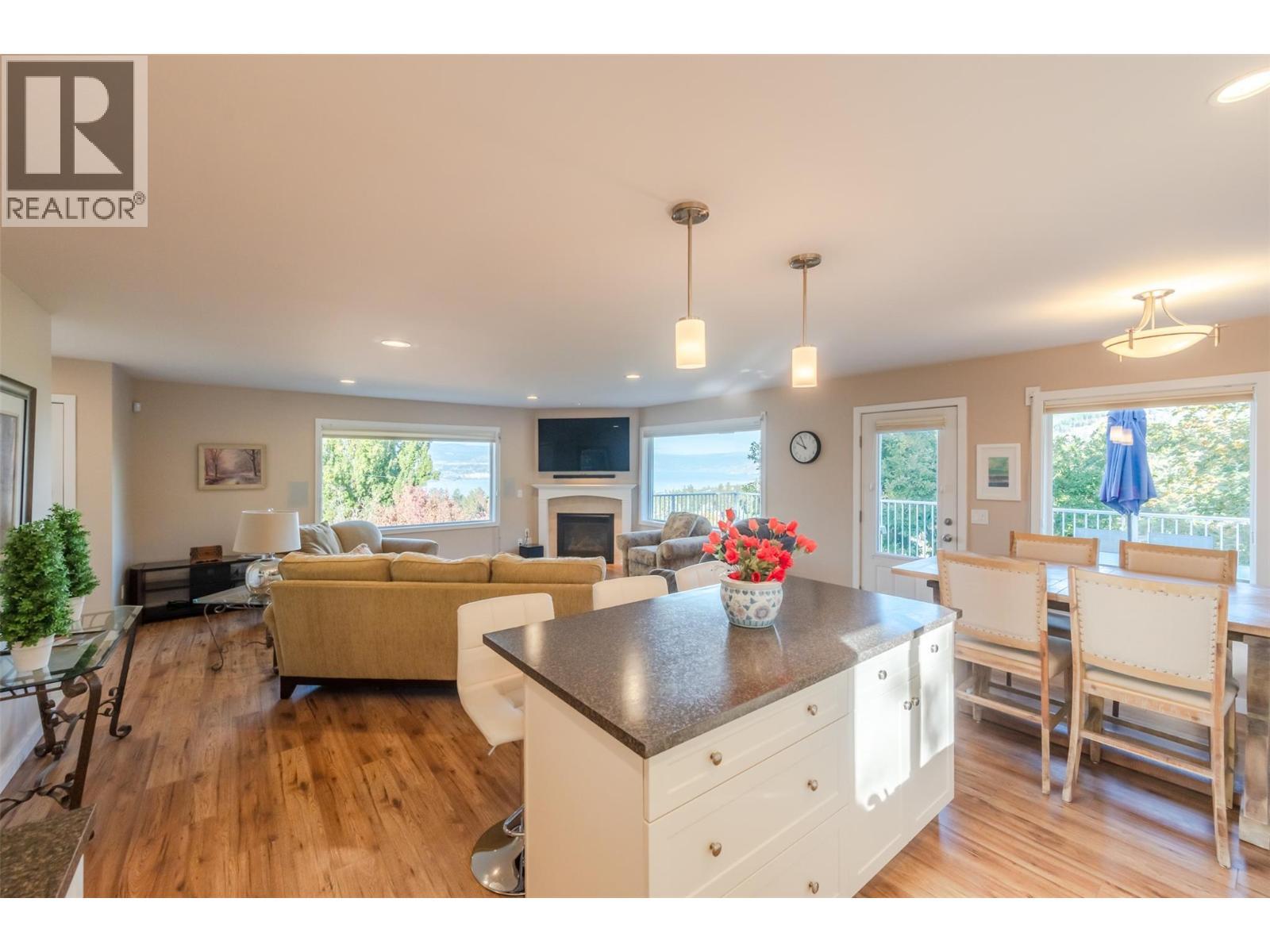 2864 Arawana Road, Naramata, BC - Indoor With Fireplace