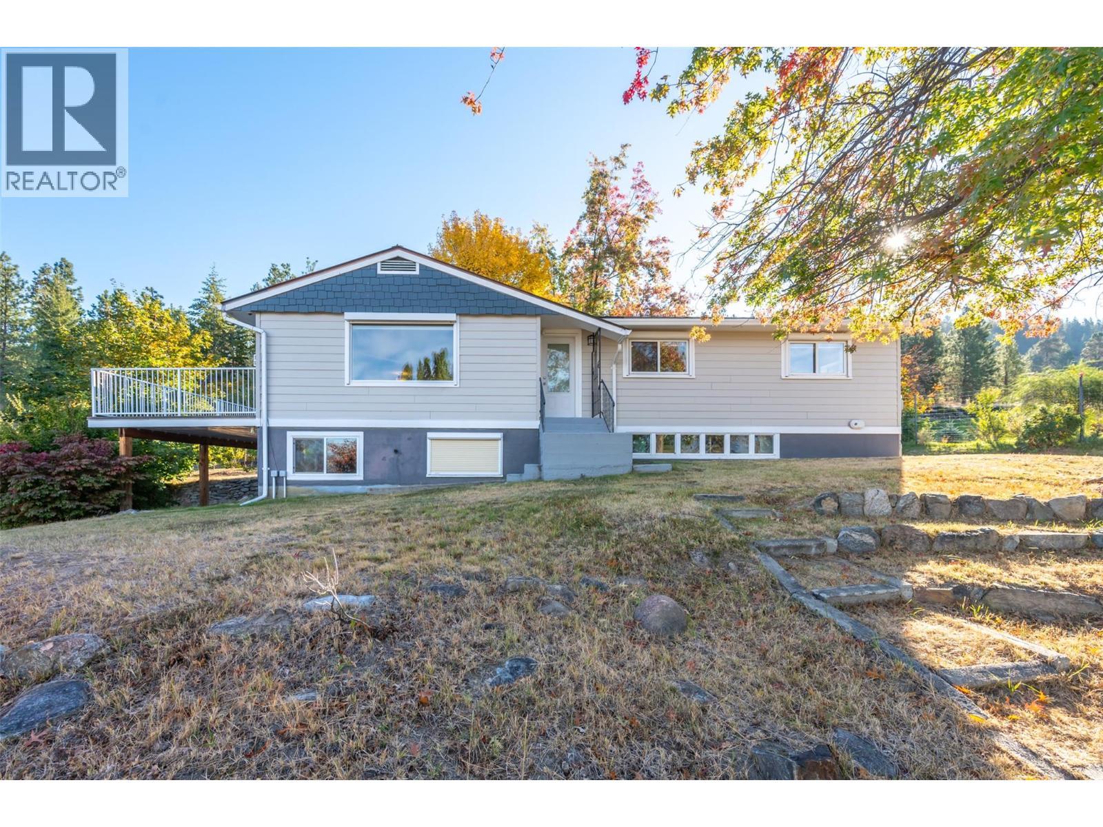 2864 Arawana Road, Naramata, BC - Outdoor