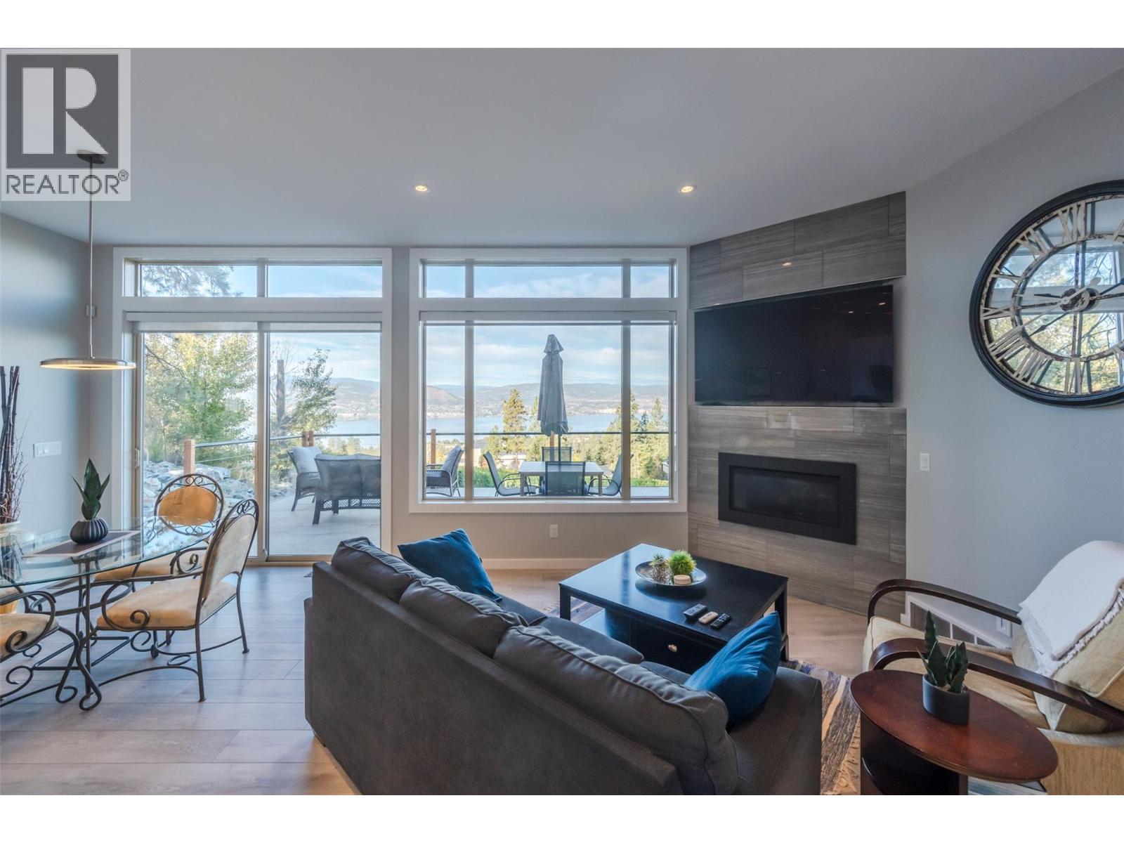 2864 Arawana Road, Naramata, BC - Indoor Photo Showing Living Room With Fireplace