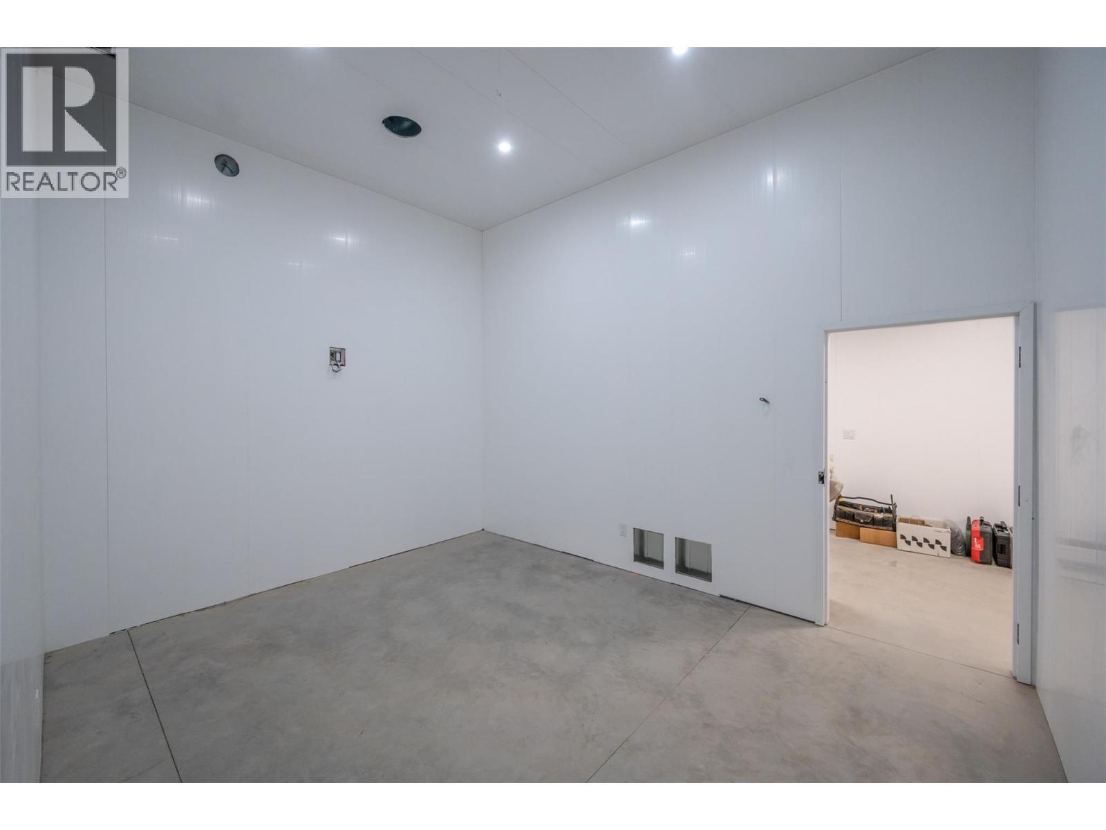 2864 Arawana Road, Naramata, BC - Indoor Photo Showing Other Room